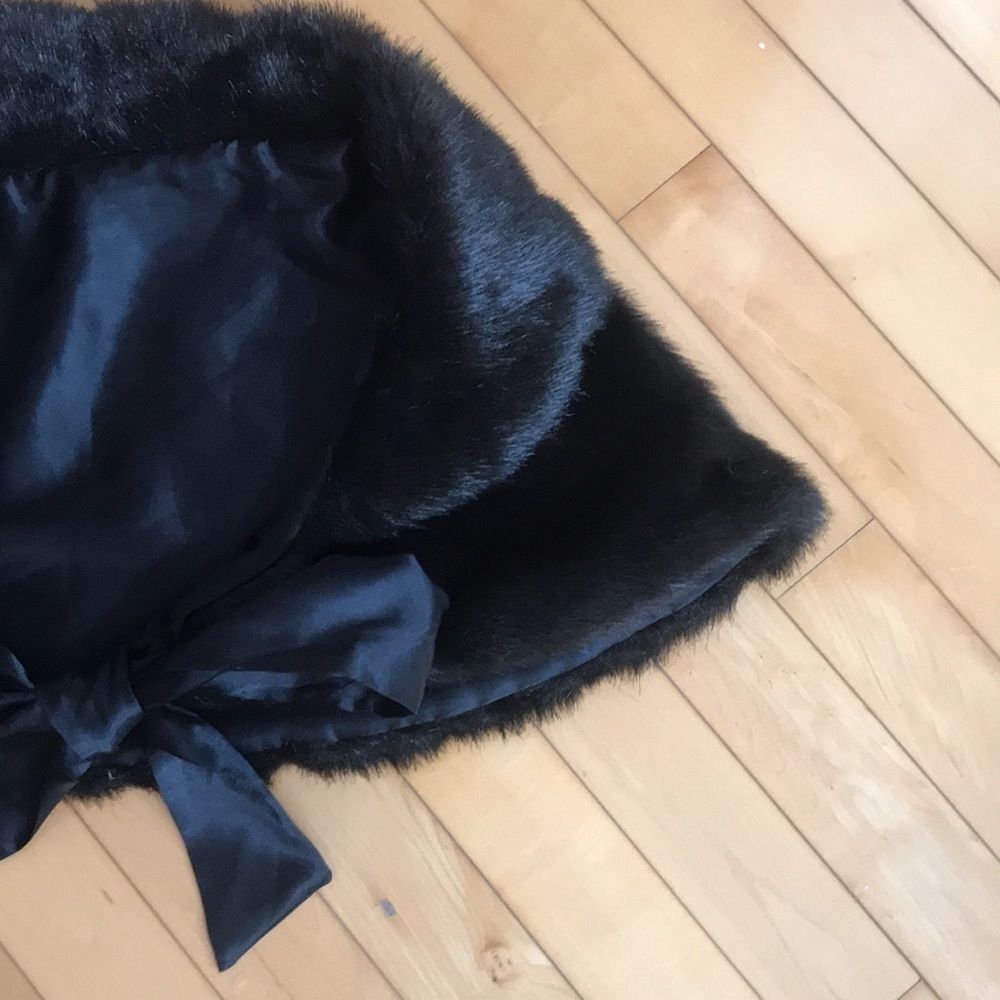 Faux Fur Dark Brown Shrug one size - Picture 6 of 13